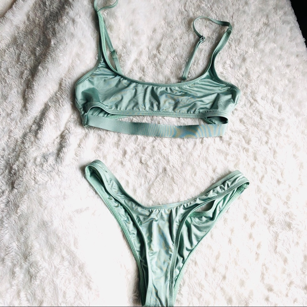 High Cut Bikini - Size Small